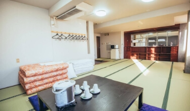 JAPANESE-STYLE ROOM
