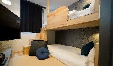 COMPACT BUNK ROOM