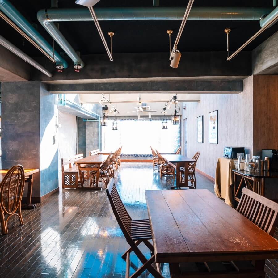 館内