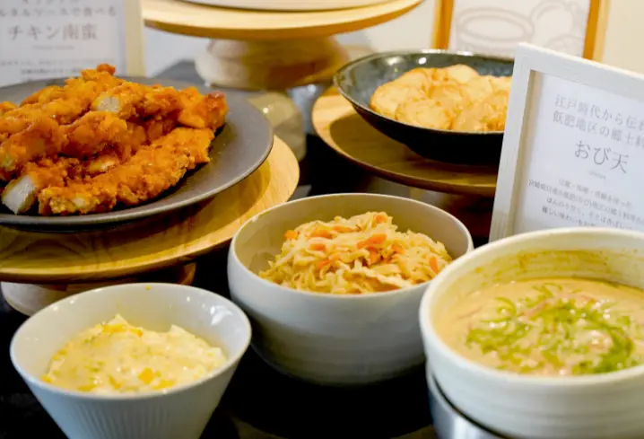 朝食