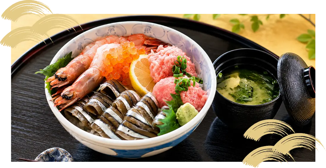甑島産キビナゴとタカエビの海鮮丼