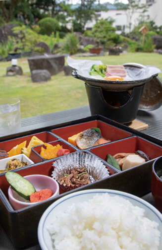 朝食