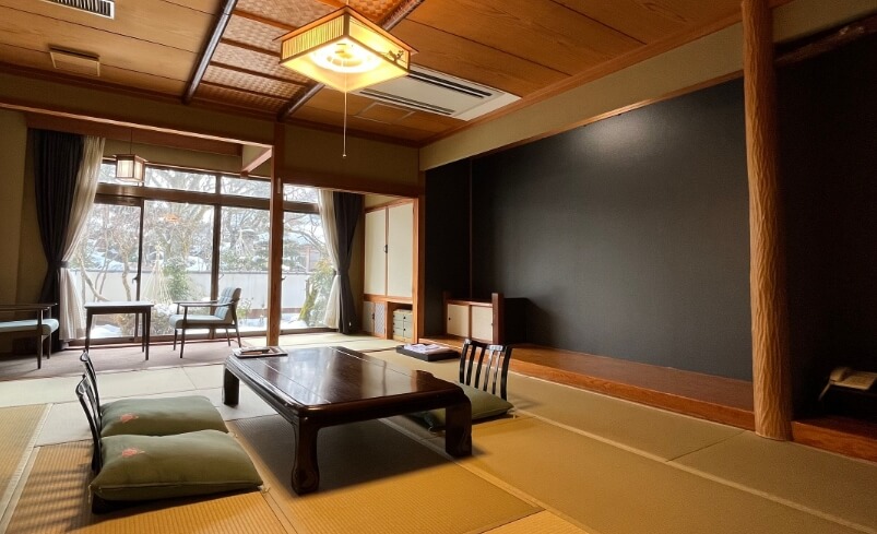 公式】| 月岡温泉 風鈴屋